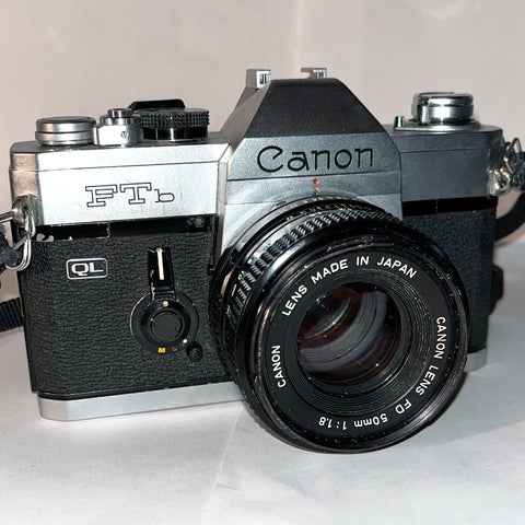 35mm Film Camera - Canon FTb / 50mm f1.8 (Vintage)