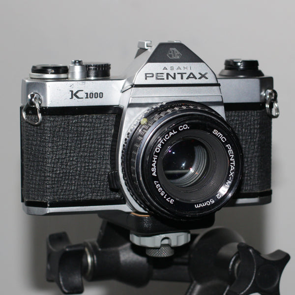 35mm Film Camera - Pentax K1000 SLR (Full Vintage Kit)