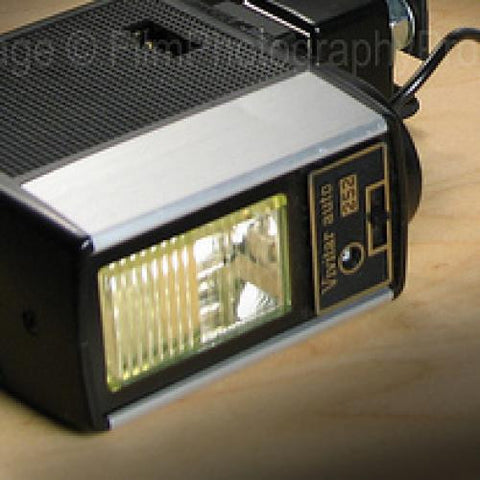 Flash (Electronic) - Vintage Vivitar 252 Flash